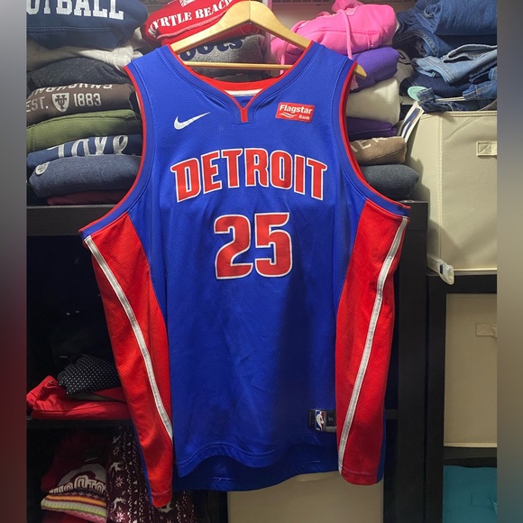 2019 Derrick Rose Nike Connect Detroit Pistons Jersey. - Picture 3 of 4